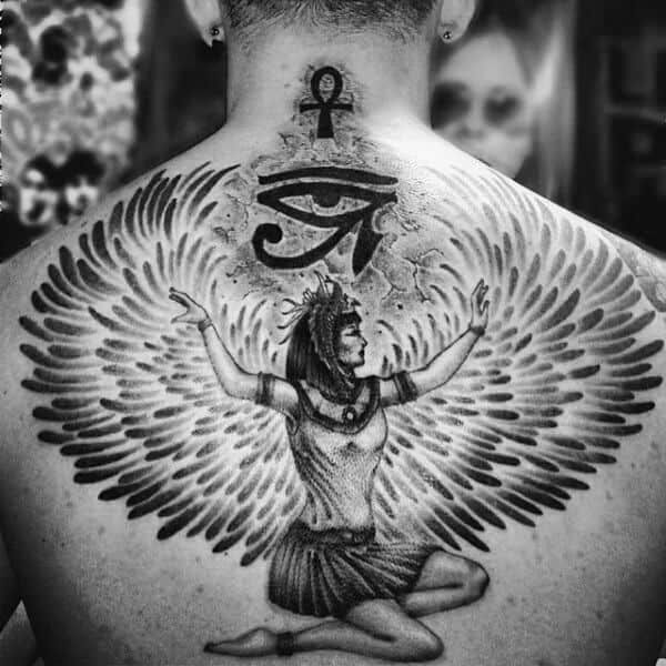 tatuaje de espalda ankh