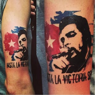 Tatuaje anarquista con la bandera cubana por @mimmomarino #CheGuevara #Anarchist #portrait #portraittattoo #Cuba