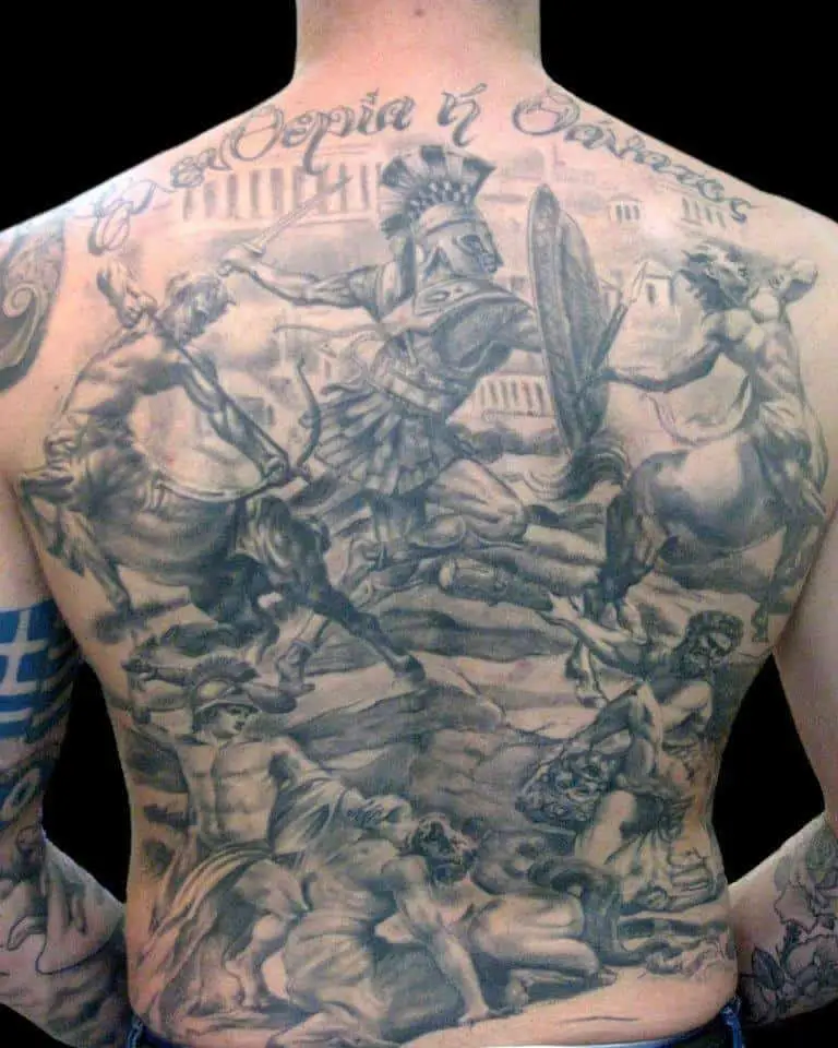 dios de la guerra tatuaje de espalda