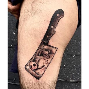 Cleaver Tattoo por Nico Bassill #cleaver #knife #knifetattoos #butcher #NicoBassill