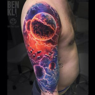 Tatuaje espacial de Ben Klishevskiy #BenKlishevskiy #space #realism #realistic #galaxy #solar system #planets (Foto: Instagram)