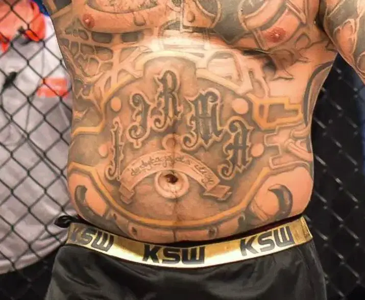 Popek stomoch cinturón tatuaje
