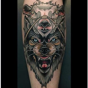 Lobo tradicional y se tatúa por Brian Povak #wolfinsheepsclothing #wolf #sheep #neotraditional #BrianPovak