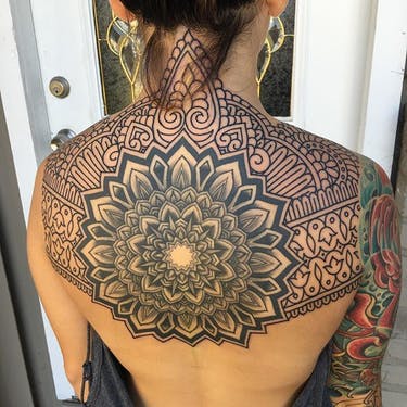Tatuajes de patrones ornamentados de Ian Lutz