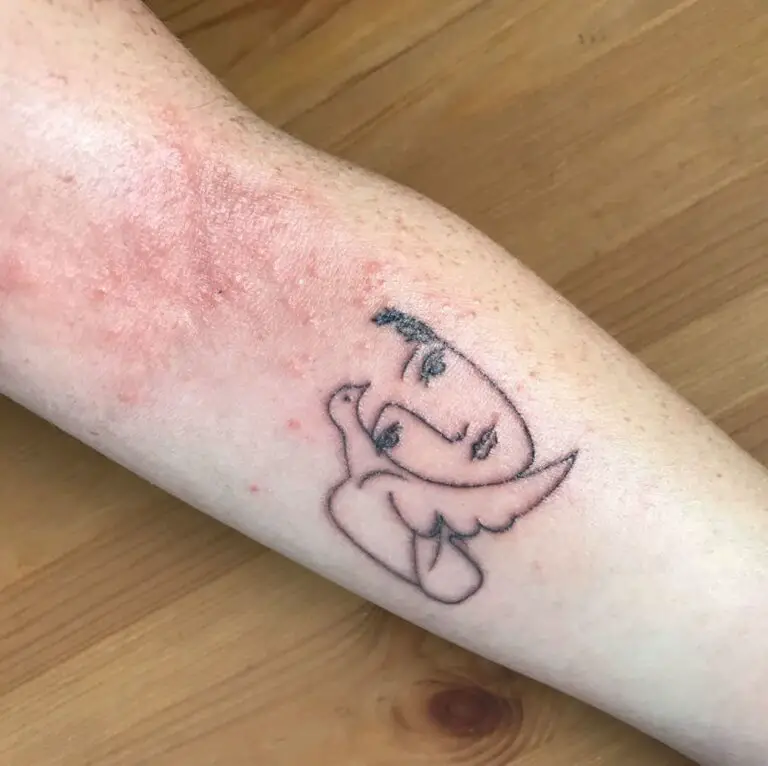 ¿Por qué me arde mi nuevo tatuaje?