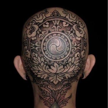 10 hermosos y rudos tatuajes de cabeza de mandala