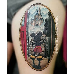 Tatuaje de Disneyland de Miss Mae La Roux.  #disney #disneyland #castillo #waltdisney #mickeymouse
