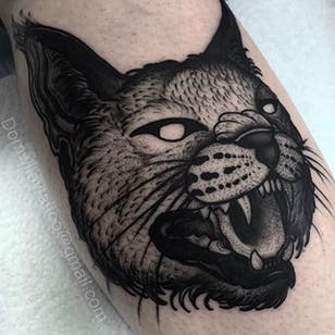 Increíble tatuaje de lince de Dom Wiley #bobcat #bobcattattoo #animals #animalattoo #blackwork #DomWiley