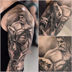 Warrior Tattoo por Darwin Enriquez @darwinenriquez #detail #blackandgrey #chain #portrait #realistic #DarwinEnriquez