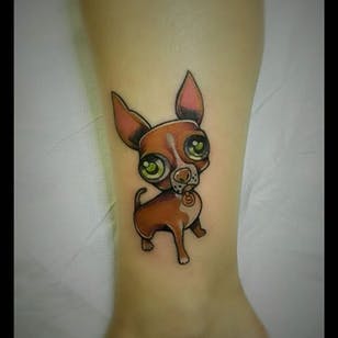 Un fascinante tatuaje de chihuahua de @zaganino.  #chihuahua #hund #zaganino #karikatur #ikke -traditionel