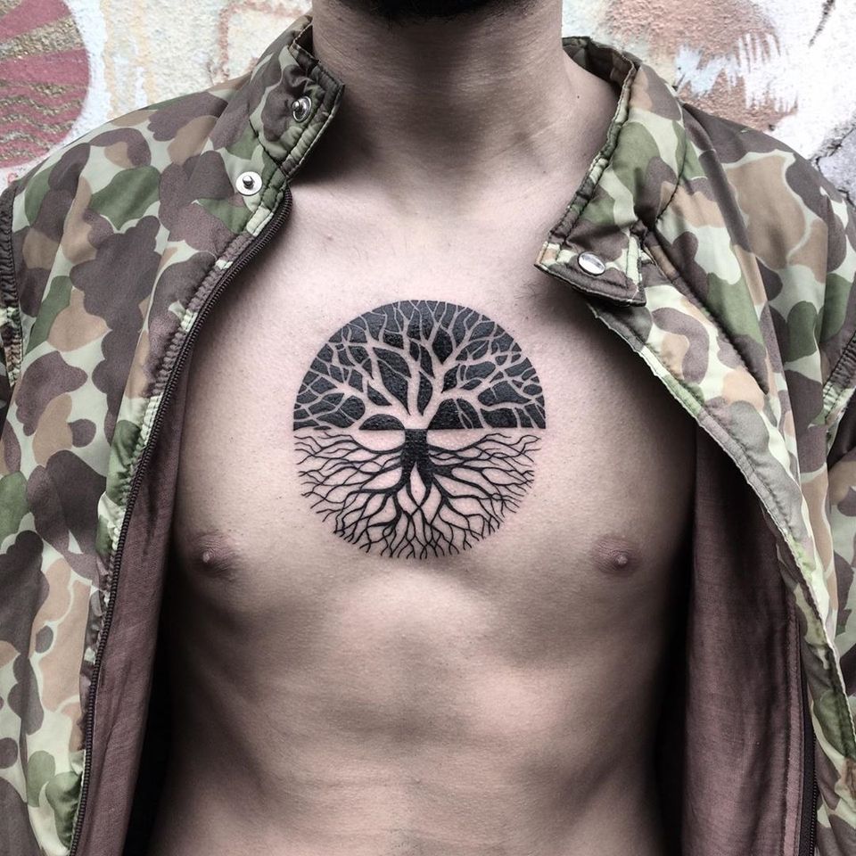 Tatuaje del árbol de la vida yin yang de radaelitattoo #radaelitattoo #YinYangtattoos #YinYang #Chino #symbol 