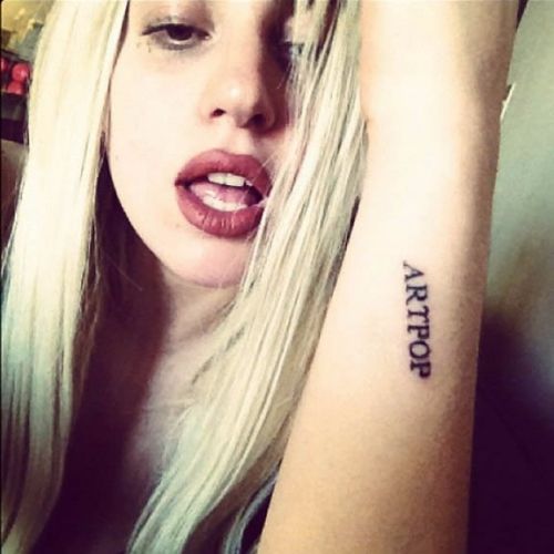 Lady-Gaga-Artpop-Tatuaje