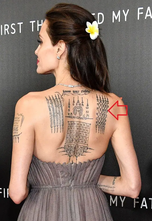 tatuaje angelina jolie-yant kraw petch (armadura de diamantes).