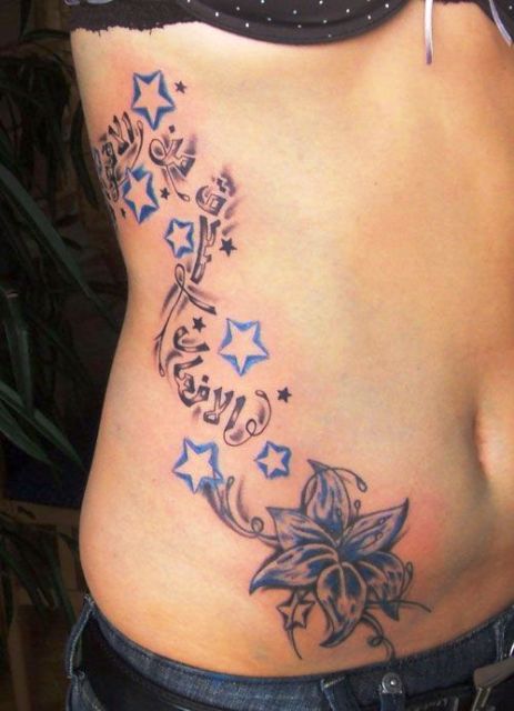 Tatuajes de estrellas y flores