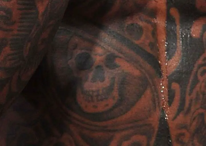 Tatuaje de calavera de Djibril
