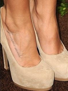Tatuaje de Ashley Tisdale - Noha 