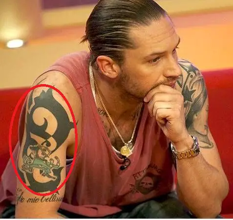 Tatuaje de duende de Tom Hardy