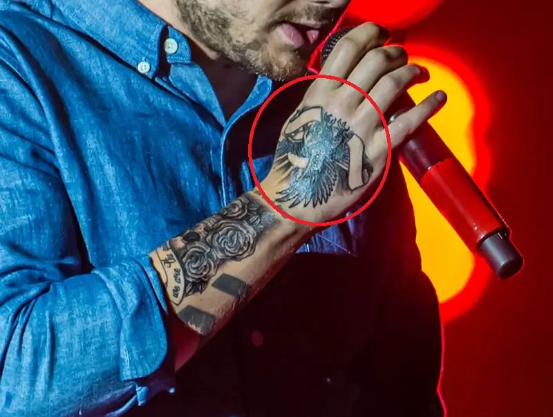 Liam Payne tatuaje de águila voladora 1