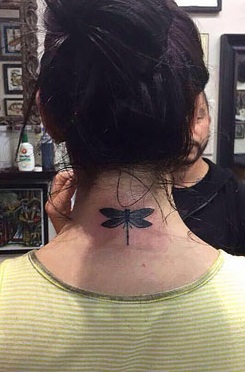 tatuaje lauren jauregui libélulas