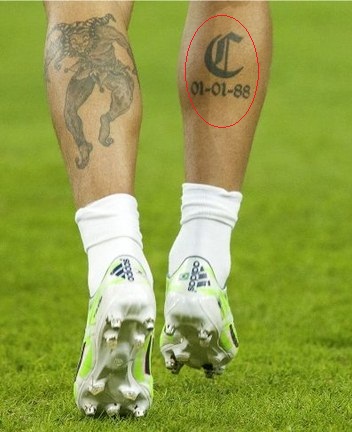 Tatuaje de Marcello en la pierna derecha