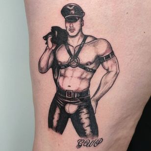 Tatuaje de Tom of Finland de Zero Scar #ZeroScar #tomoffinland #leather #bdsm #queer #lgbtq