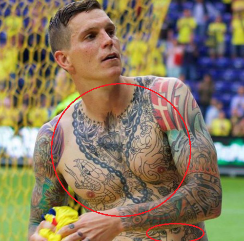 Tatuaje de Daniel Agger en el pecho