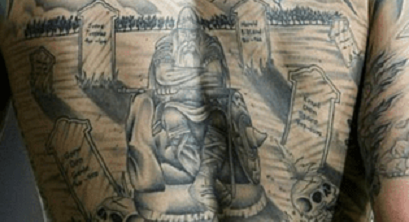 Tatuaje de Daniel Agger de un pueblo vikingo