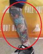 Tatuaje de Andy Hurley en la pierna 1