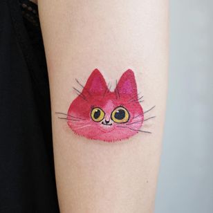 Divertido tatuaje de gato por fu4ki # fu4ki #cat #pink #happy #quirky #unique #cartoon
