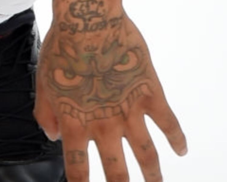 Tatuaje de la mano izquierda de Michael