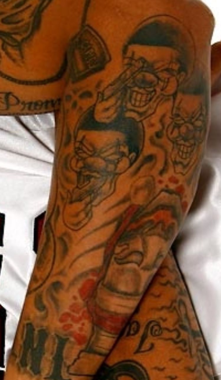 Tatuaje de Michael en su brazo izquierdo