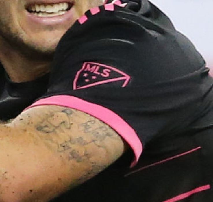 Jordon bíceps tatuaje