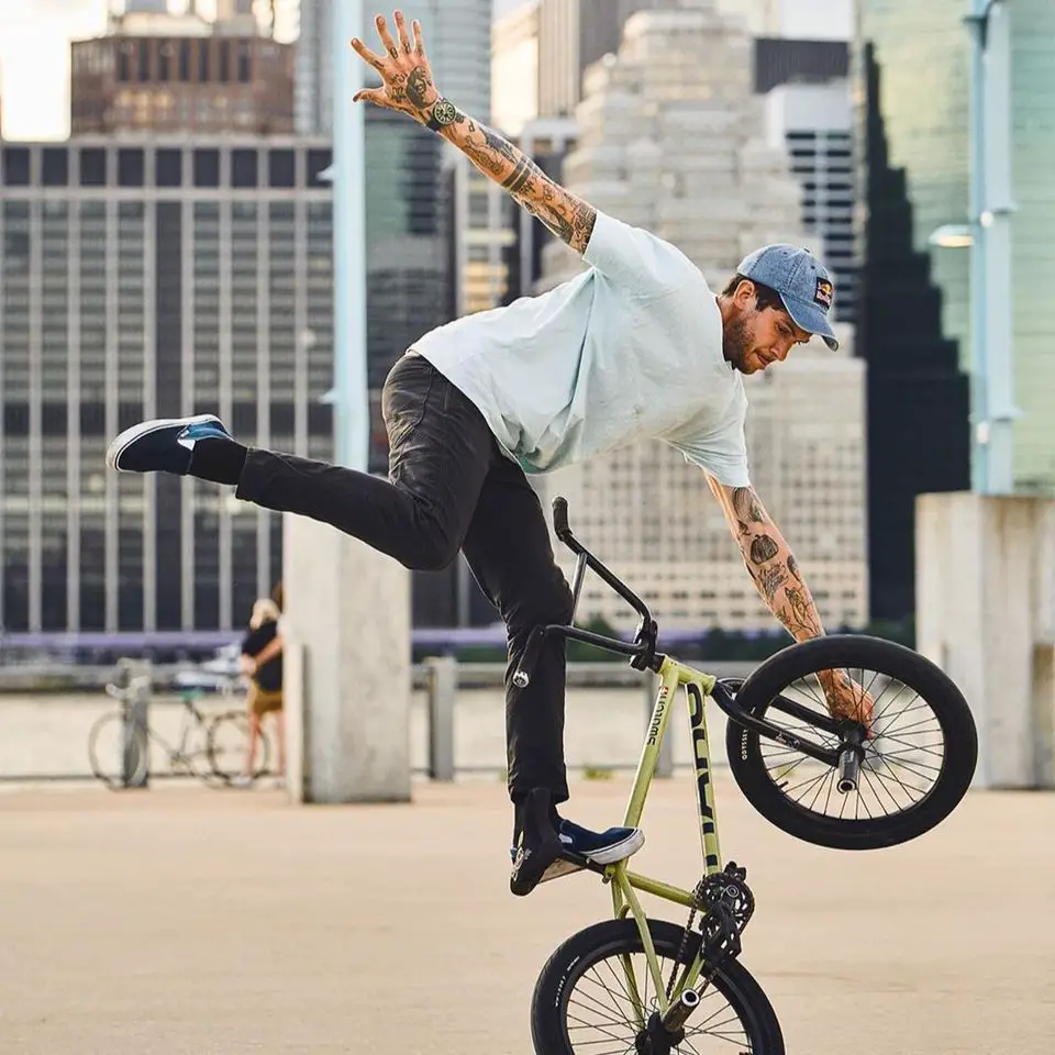 Matthias Dandois - foto de Kyle Lieberman #MatthiasDandois #bmx #tattoocollector 