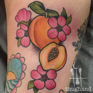 Tatuaje de Doug Hand #DougHand #neotraditional #cherrybloss #peach