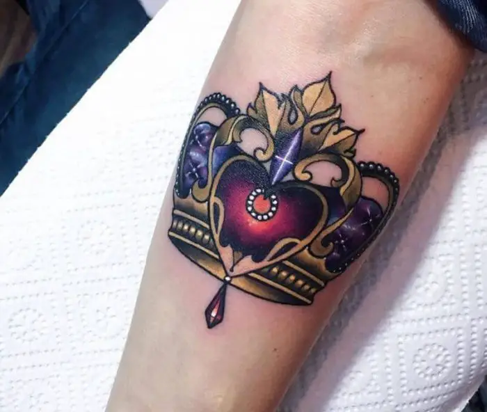 Tatuaje de corona - Tatuaje de corona - Significado del tatuaje de corona - Boceto de tatuaje de corona